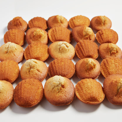 Mini Canneles - Madeleines - Chouquettes